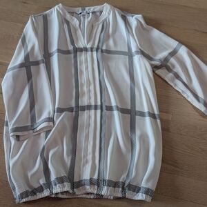 41 Hawthorn White and Black Plaid Blouse